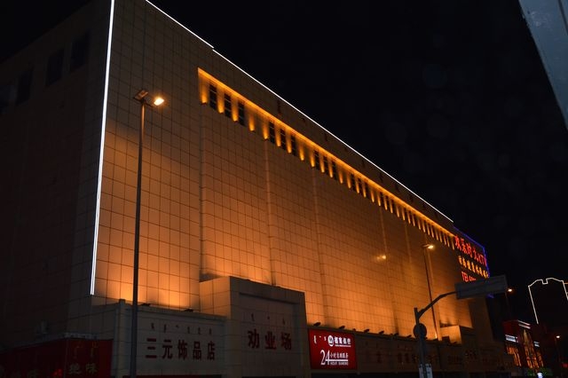 南京諾爾迅戶(hù)外LED亮化工程案例